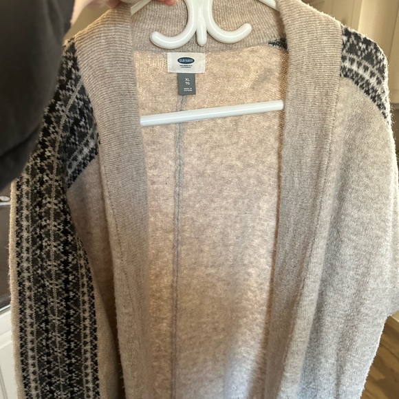 Sweater - Picture 2 of 3